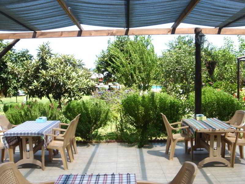 Lapida Garden Hotel Lapithos  Eksteriør billede